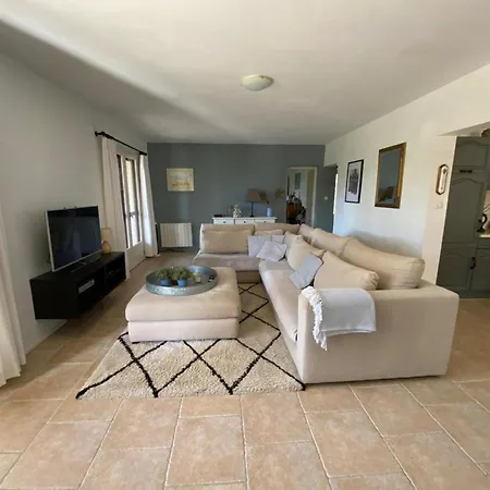 Villa Modern With Private Pool In