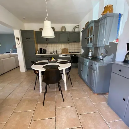 Modern With Private Pool In *